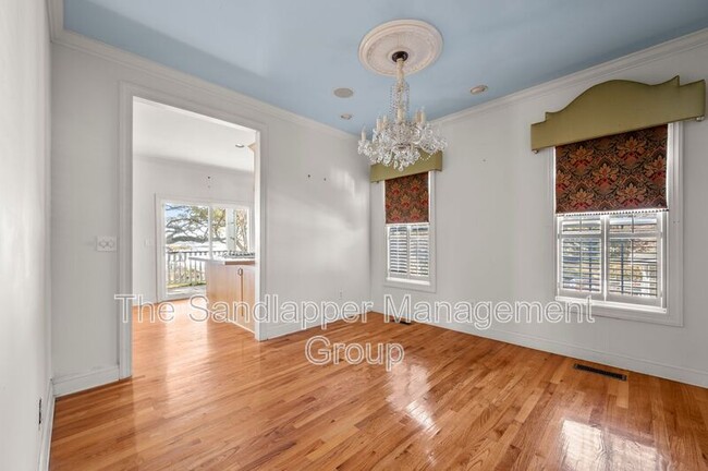 Building Photo - 1019 W Oceanview Rd