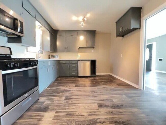 Building Photo - 10263 Casa View Dr