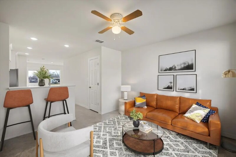 Building Photo - 645 N McCart St