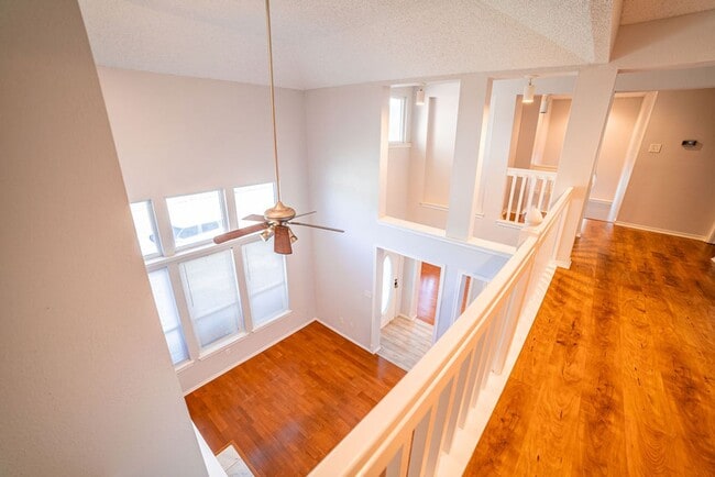 Building Photo - 1425 Danielle Dr