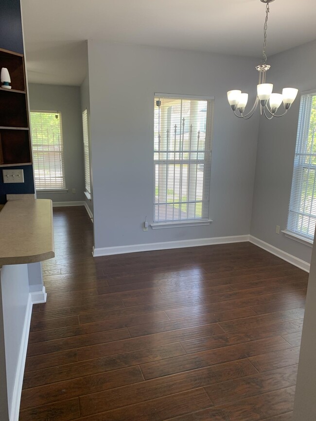 Building Photo - 158 Keel Ave