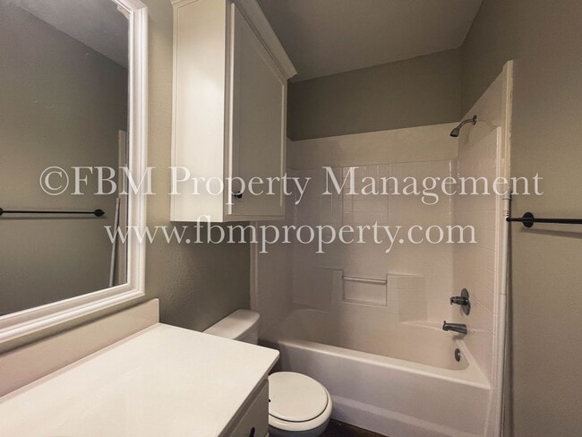 Building Photo - 307 Centennial Ave