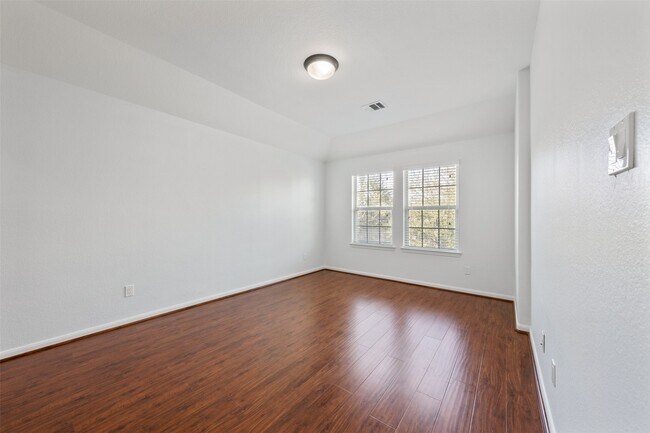 Building Photo - 2642 Tacoma Springs Dr