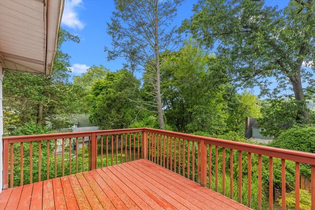 Large deck that overlooks the backyard - ideal for outdoor dining or relaxing. - 45 High St