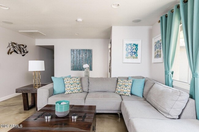 Building Photo - 5225 N 83rd Pl