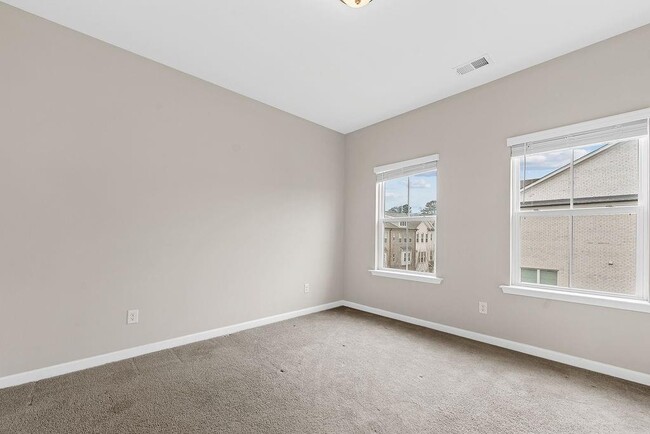 Building Photo - 2247 Pink Hawthorn Dr