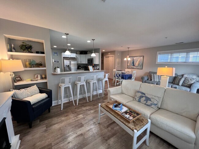 Building Photo - Stylish Downtown Traverse City Condo – Fully Furnished Winter Rental!