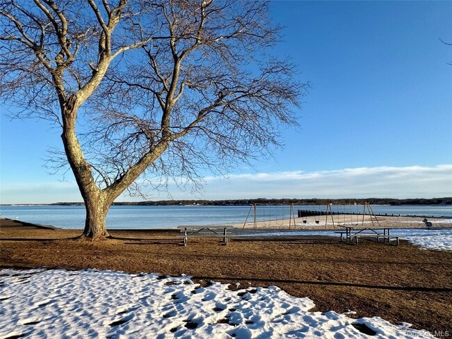 Building Photo - 1070 Town Harbor Ln