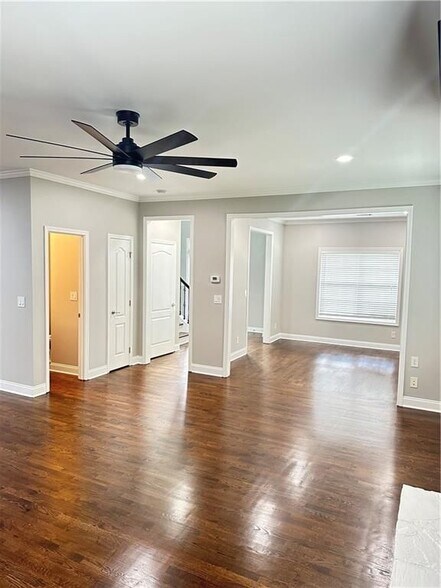 Building Photo - 540 Langley Creek Dr