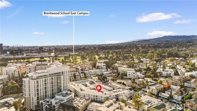 Building Photo - 10982 Roebling Ave