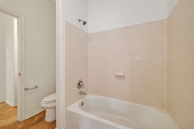 Building Photo - 13738 View Meadow Ln