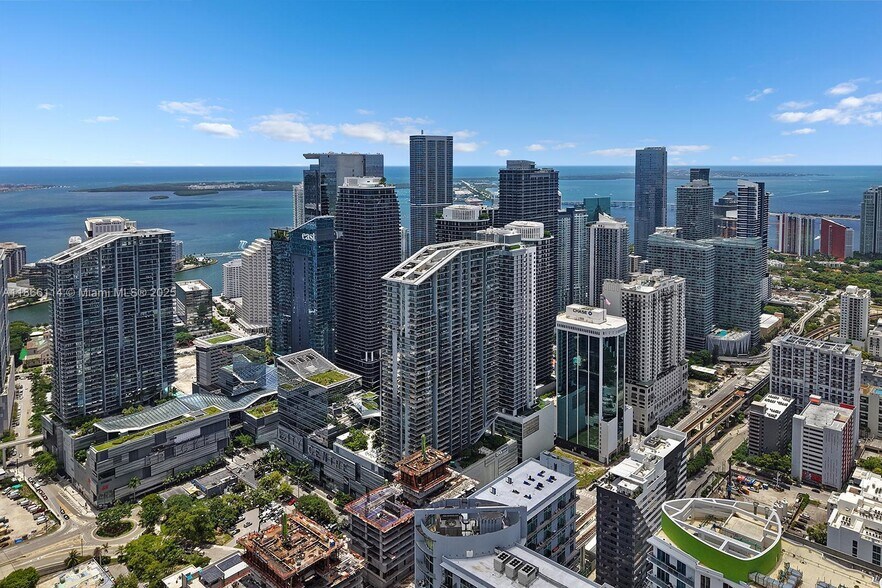 Building Photo - 88 SW 7th St