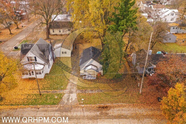 Building Photo - Available Now!! Half OFF First Month's Rent!