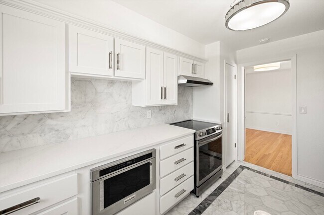 Building Photo - A modern revival of classic architecture, ...