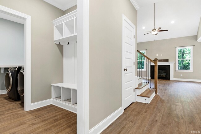 Building Photo - 3627 River Watch Ln