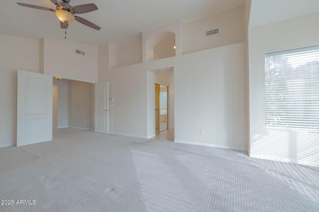 Building Photo - 1153 W Windhaven Ave