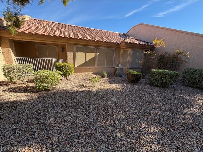 Building Photo - 2309 Hallston St