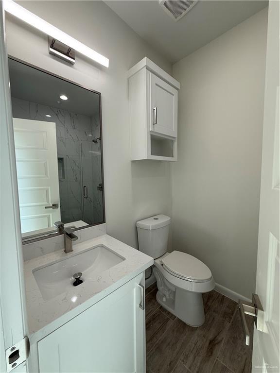 Building Photo - 11 N 56th Ln