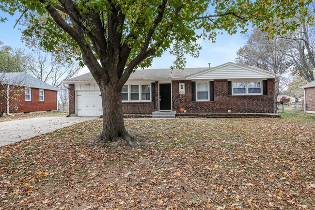 Building Photo - 4008 S Crane St