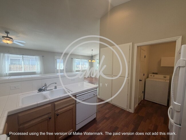 Building Photo - Beautiful 2 Bedroom Home Close to Downtown Gardnerville