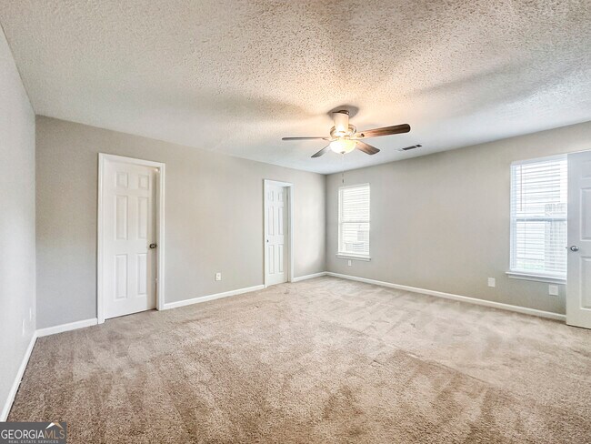Building Photo - 5021 Serenity Point Ln
