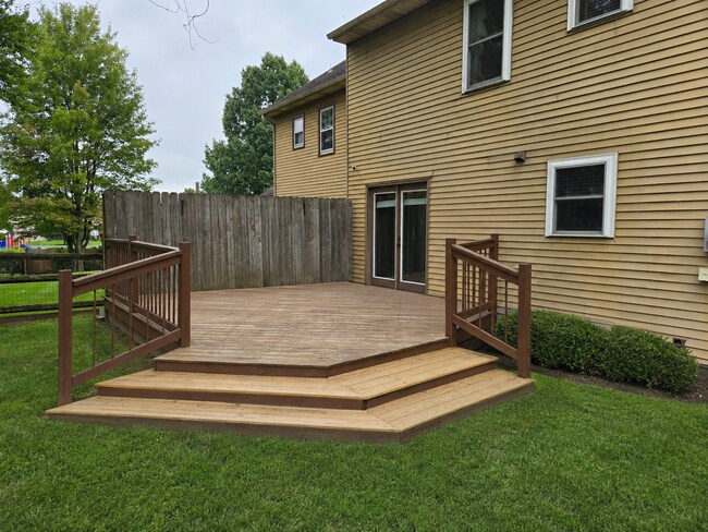 Building Photo - 2317 Lawnwood Ct