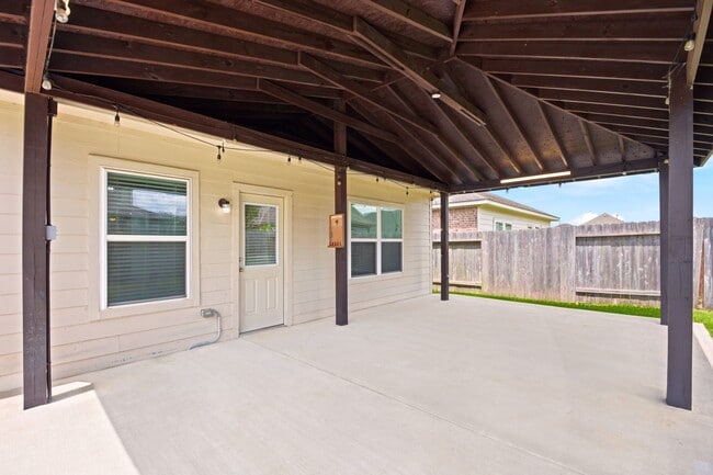 Building Photo - 16203 Centennial Light Dr