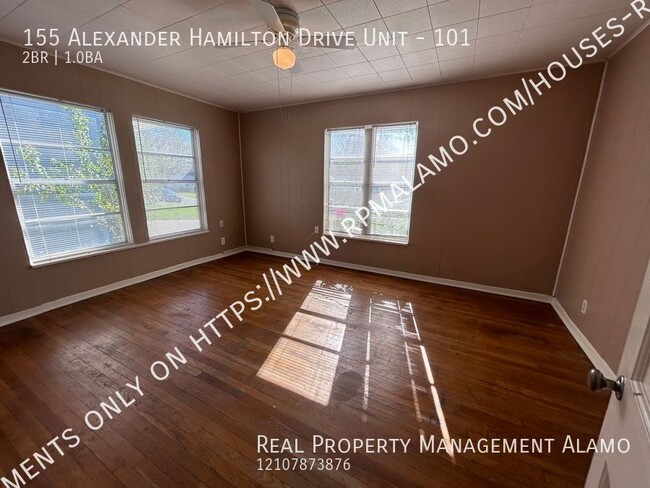 Building Photo - 155 Alexander Hamilton Dr