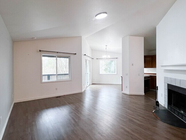 Building Photo - 3664 Mirage Cir