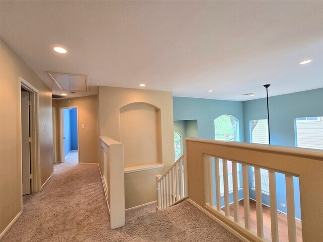 Building Photo - 134 W Greywing Cir