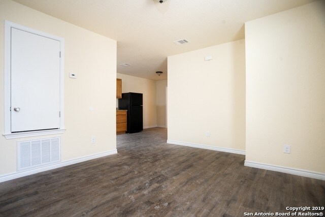 Interior Photo - 8111 Landing