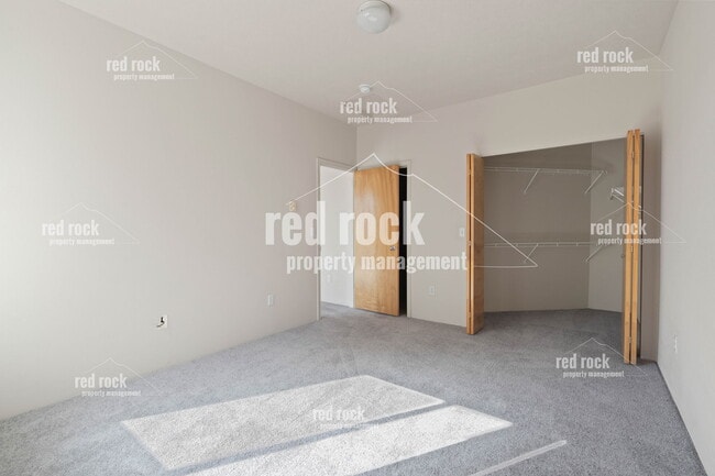 Building Photo - 22855 E Country Vista Dr
