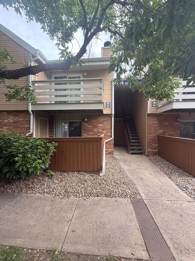 Building Photo - 2BR/2BA | Newly Renovated Condo| Nice views of grassy area | Community Pool!