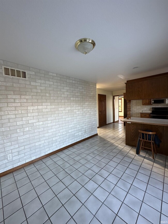 Building Photo - 22611 Campbell Rd