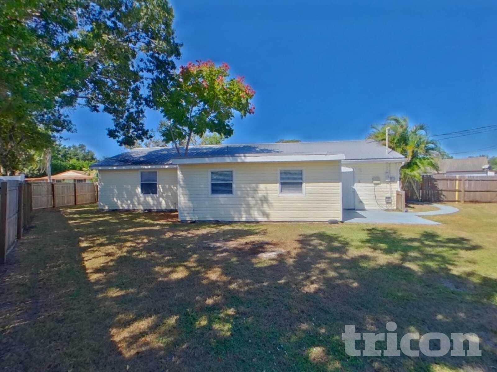 Building Photo - 7000 Brentford Rd