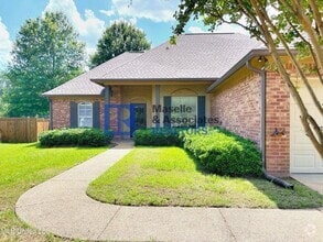 Building Photo - 3 bedroom/2 bath house in 042 Brandon!