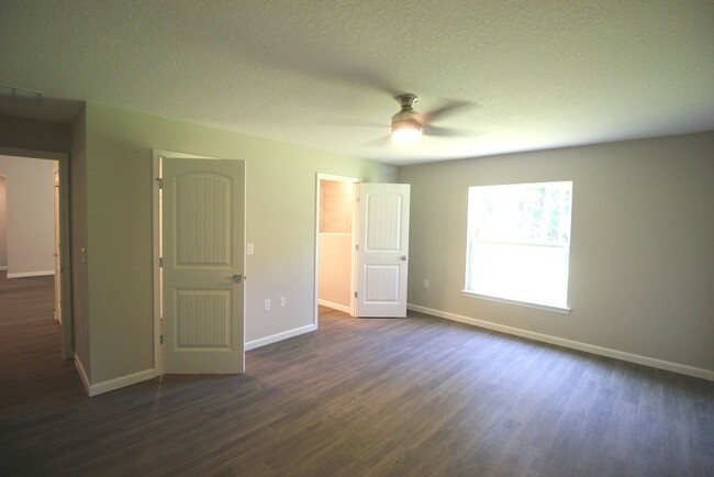 Building Photo - Beautiful 2020 3 Bed 2 Bath Palm Coast Hom...