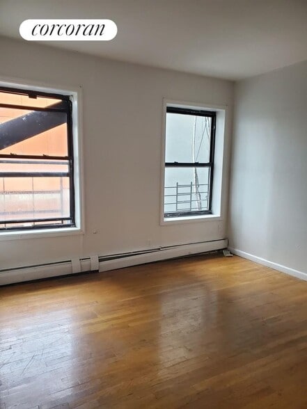 Primary Photo - 295 Broadway