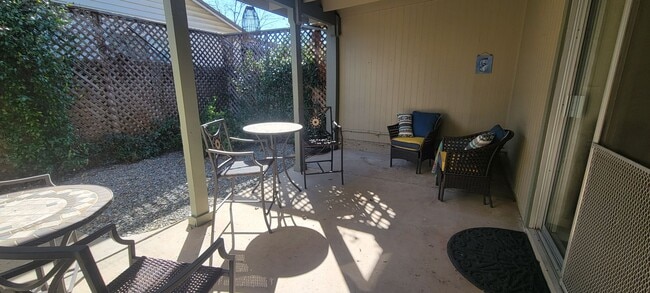 Building Photo - Low Maintenance Lifestyle Near Sacramento River Trail