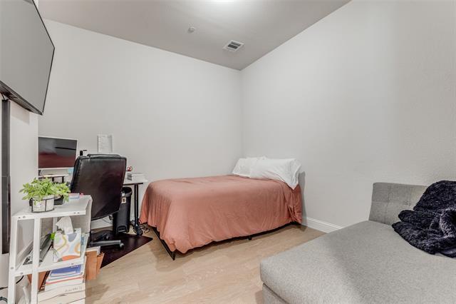 Building Photo - 2837 Troutt Dr