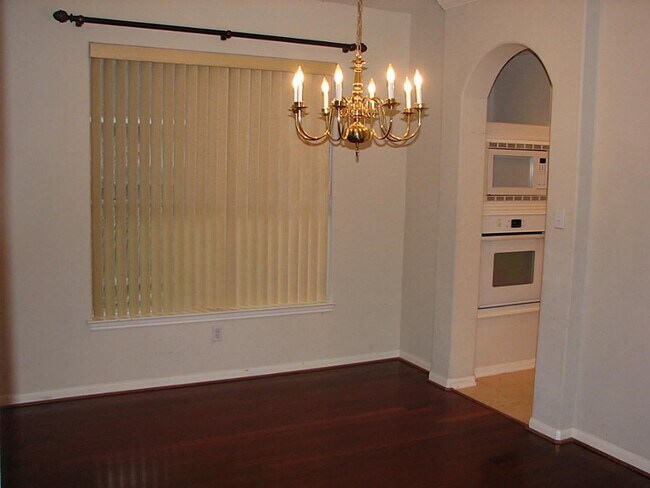 Building Photo - 130 Annes Way