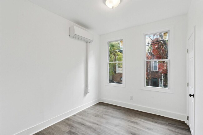 Building Photo - 3BR/1BA Home | North Philly