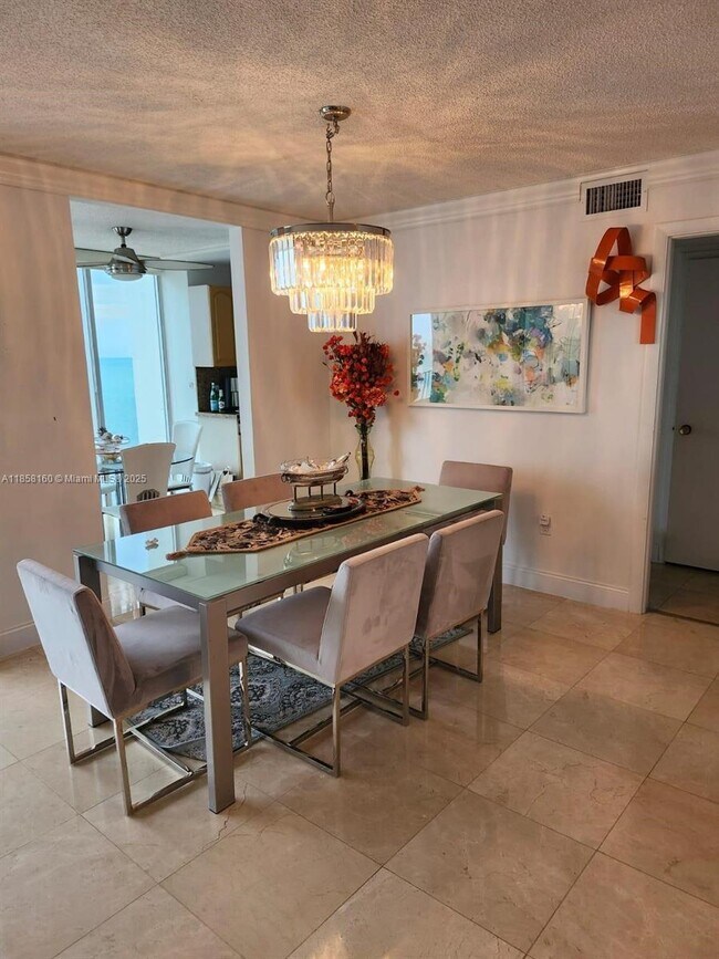 Building Photo - 881 Ocean Dr