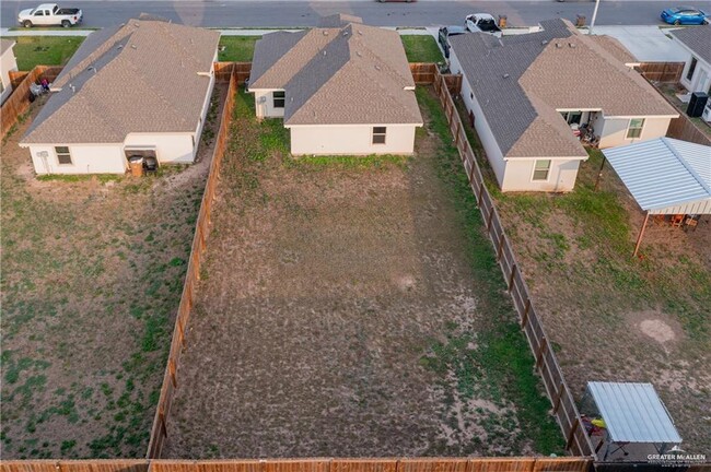 Building Photo - 10729 N Sugar Bear Dr