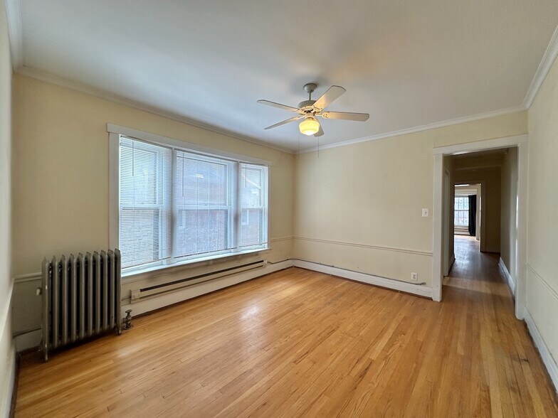 Building Photo - 943 Judson Ave