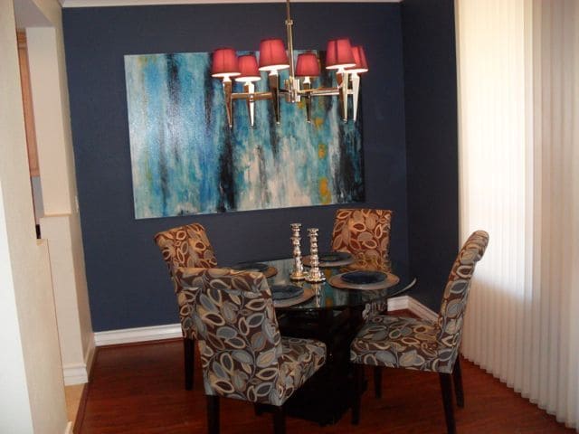 Building Photo - Meridian - Luxury 1Bdr/Bath Fully Furnished (Utilities Included)