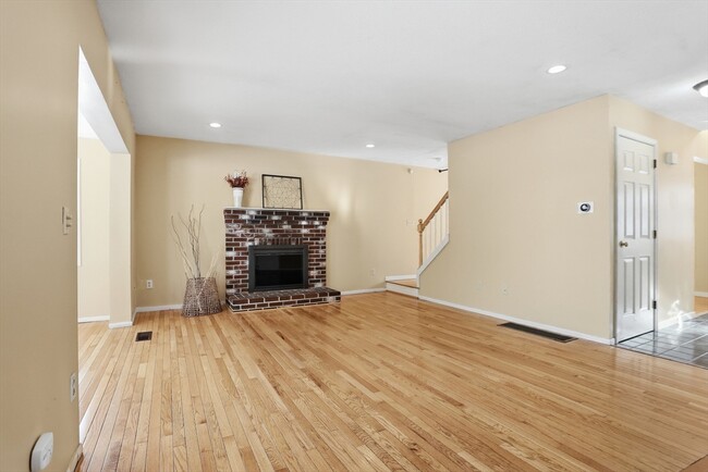 Building Photo - 1 Ernies Dr