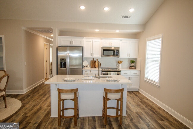 Building Photo - 203 Big Branch Dr