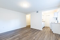 Interior Photo - Kingswood Cove