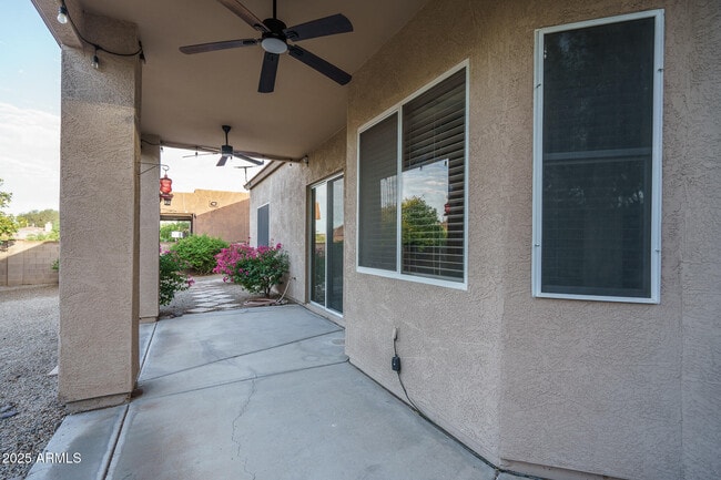Building Photo - 4609 E Pinnacle Vista Dr